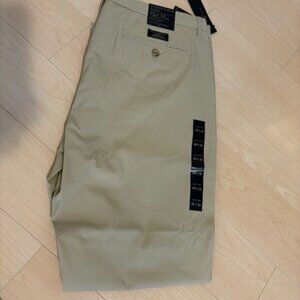 Banana Republic Men's summer weight Mason Chinos (new) 35X32